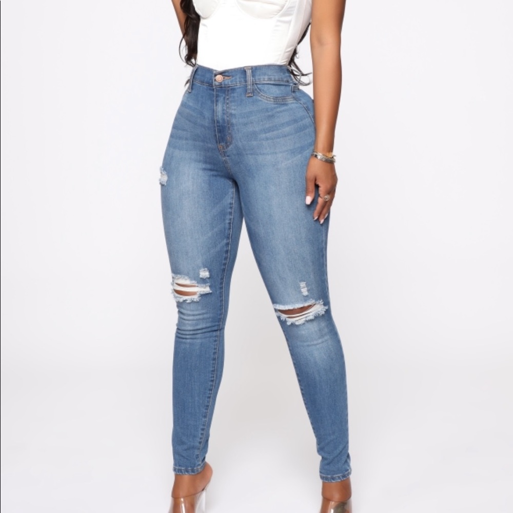 Our favorite high rise skinny jeans - Medium Blue